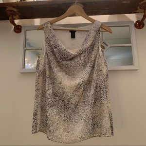 NWT Ann Taylor patterned sleeveless blouse